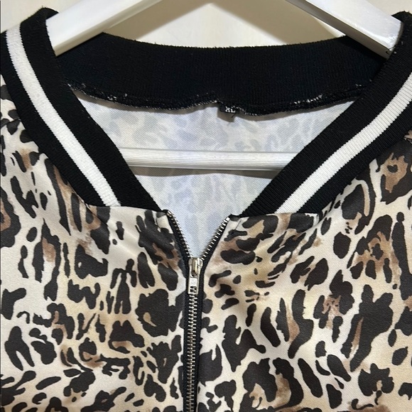 Tracksuit Style Zip Up Jacket with Sporty Ribbed Trim - Picture 3 of 9